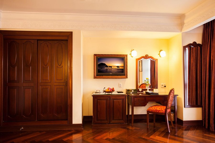 hotel-majestic-saigon