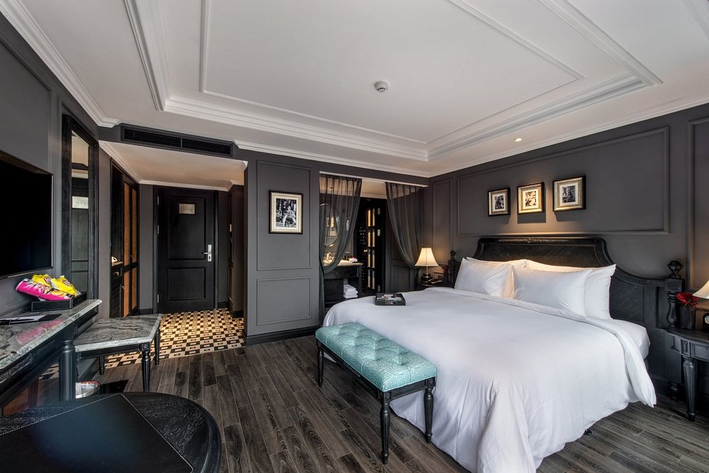 la-siesta-premium-hang-be-hotel-hanoi