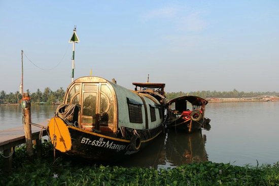 mango-cruise-mekong