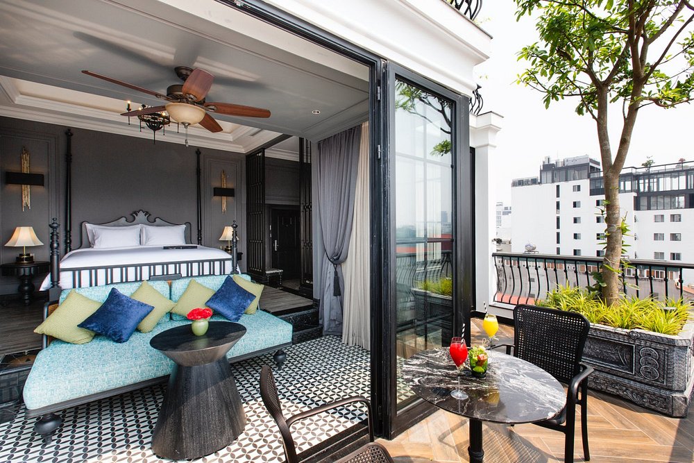 la-siesta-premium-hang-be-hotel-hanoi