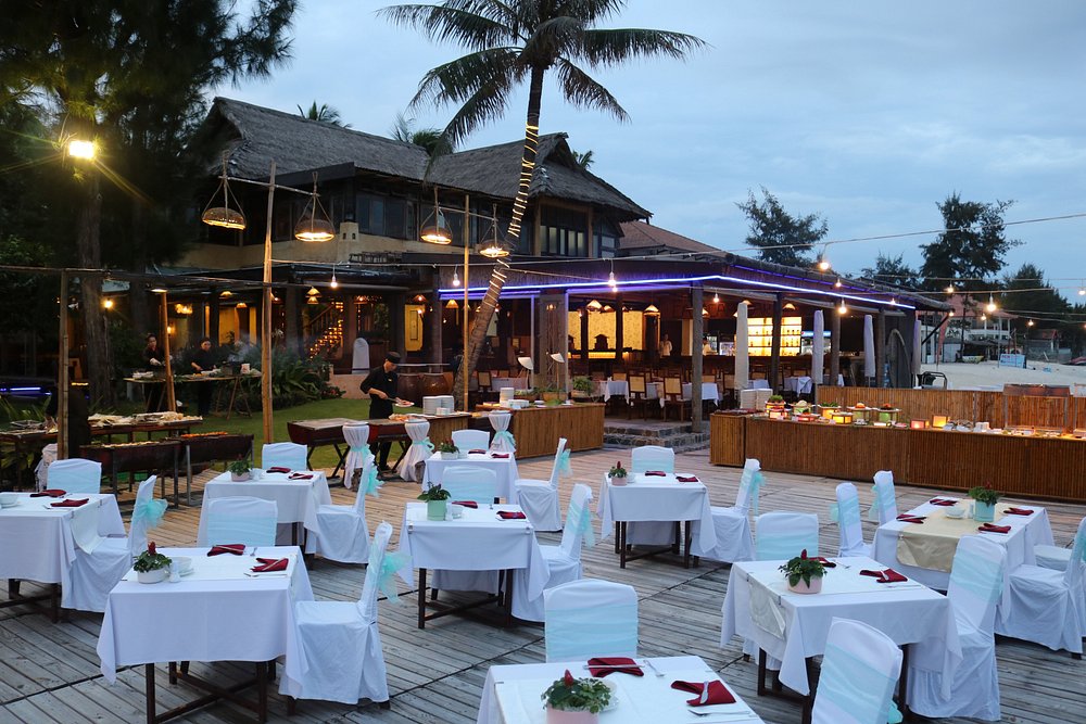 bamboo-village-beach-resort-and-spa