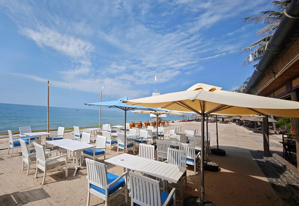 bamboo-village-beach-resort-and-spa