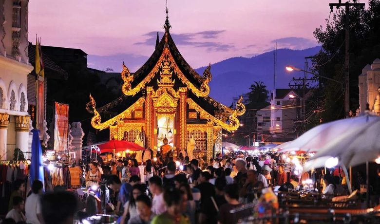 sunday-walking-street-thailand