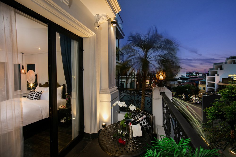 jm-marvel-hotel-and-spa