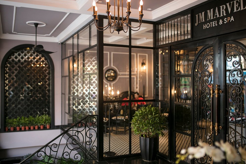 jm-marvel-hotel-and-spa
