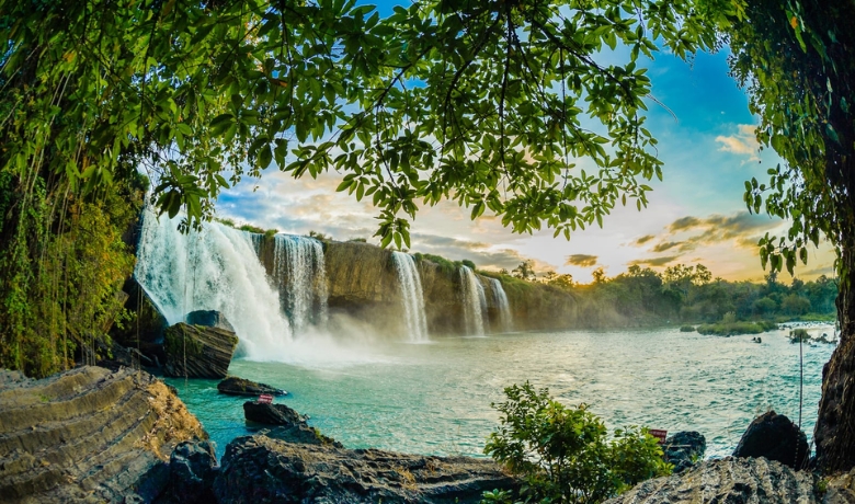 vietnam-waterfalls-4