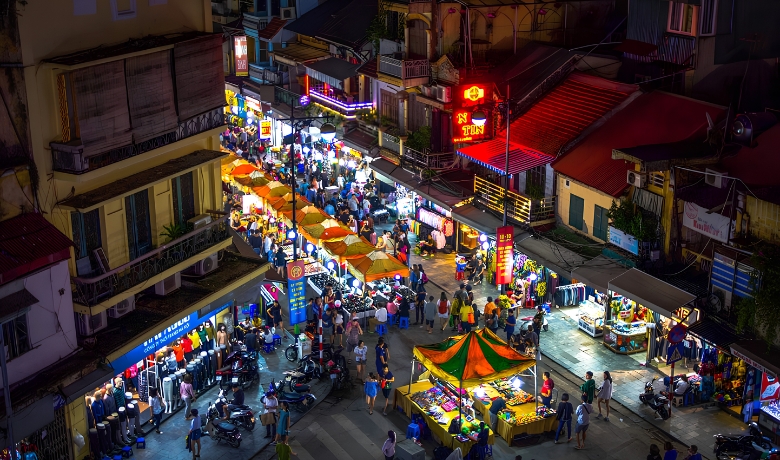night-markets-in-vietnam-1