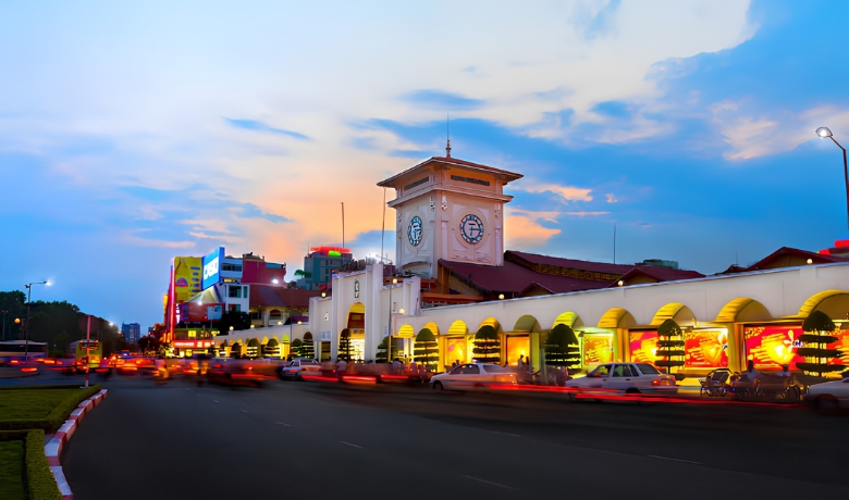 night-markets-in-vietnam-9