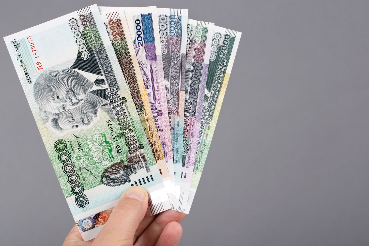 cambodia-currency-1