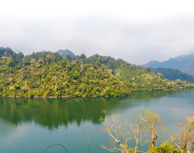 The adventure to find the most stunning lakes in Vietnam