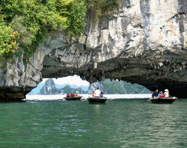Exploring the Enchanting Halong Bay Caves: A Journey Through Vietnam’s Natural Wonders