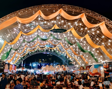Complete Guide to Night Markets in Vietnam: Best Food, Shopping and Local Insider Tips