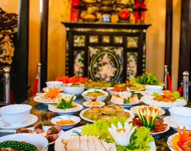 Vietnam Etiquette Guide: The Ultimate Cultural Dos and Don’ts for Travelers