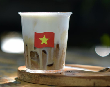 The Ultimate Traveler’s Guide to Vietnamese Coffee: A Journey from Bean to Cup